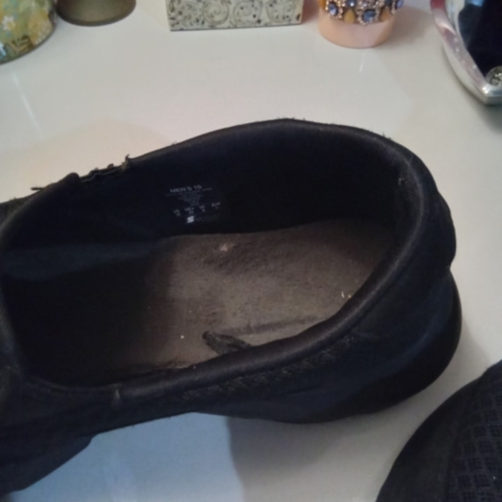 Skechers Black Slip-On Loafers with Breathable Design - Picture 8 of 9